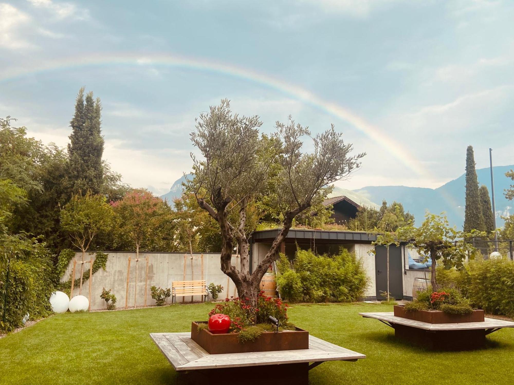 Hotel Garni Vinea Montis Термено Экстерьер фото