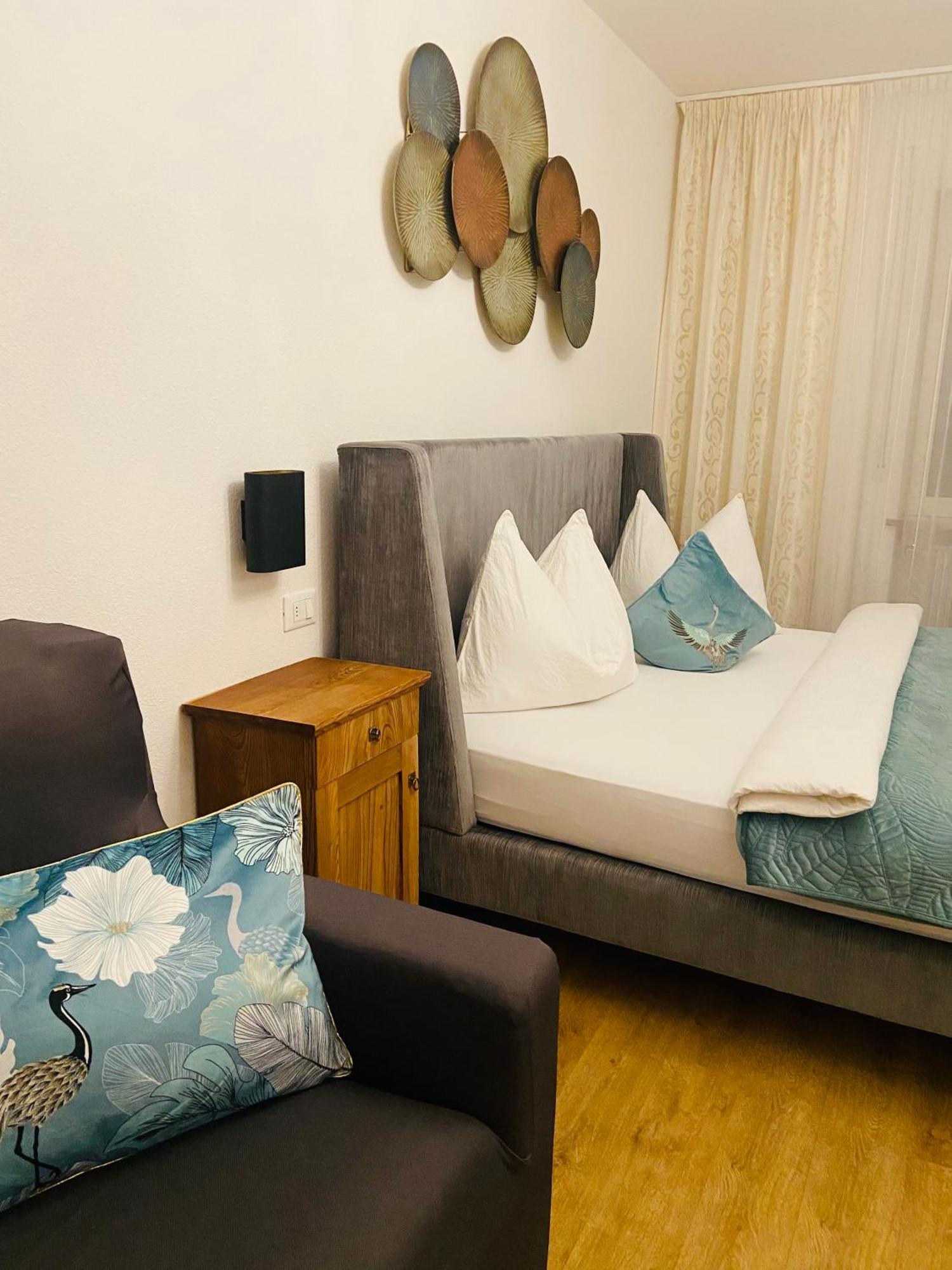 Hotel Garni Vinea Montis Термено Экстерьер фото